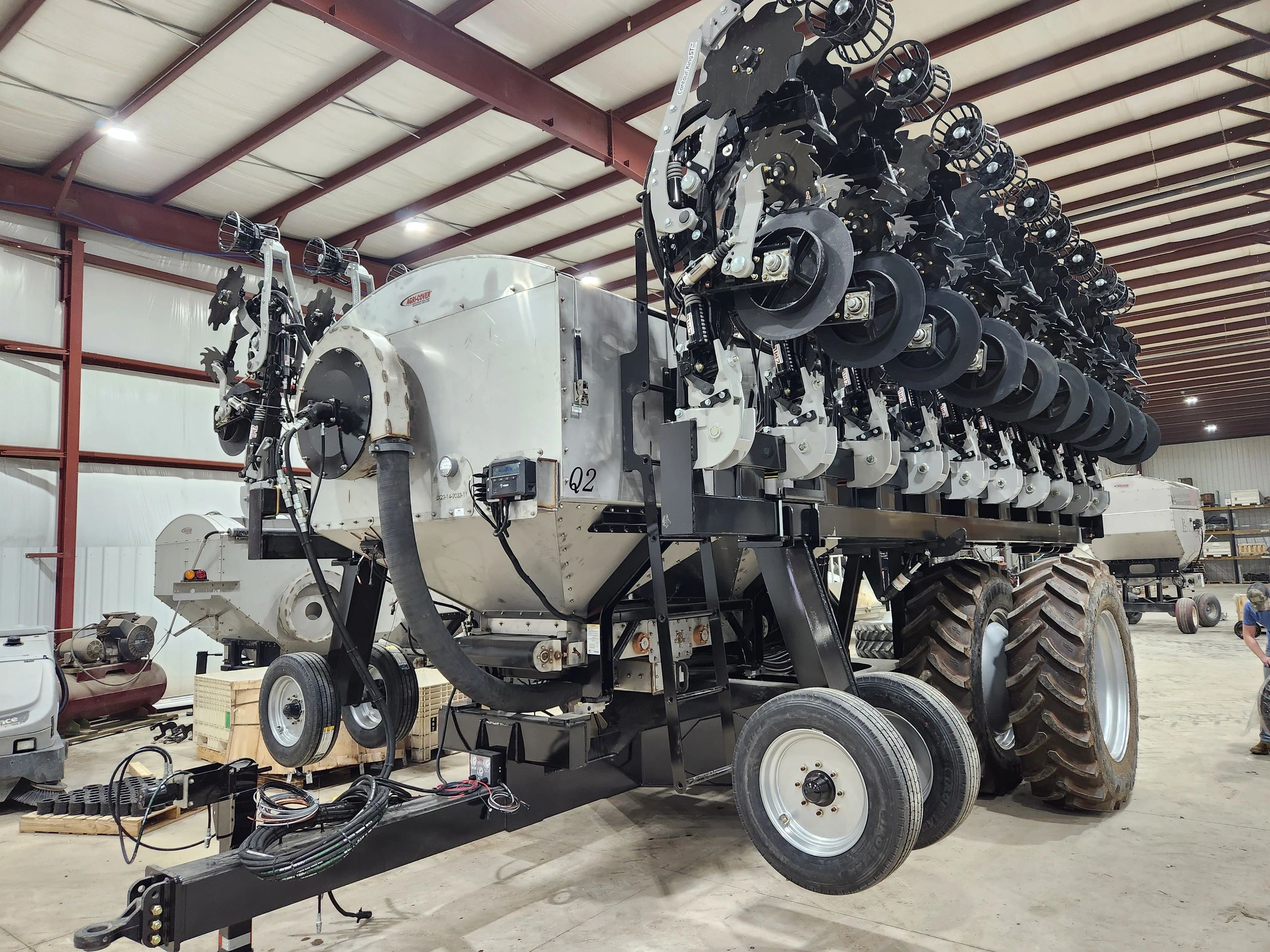 LYNX Joins forces with ZML on a 24 row 60' strip till machine